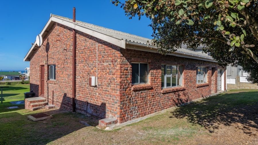 To Let 3 Bedroom Property for Rent in Agulhas Western Cape